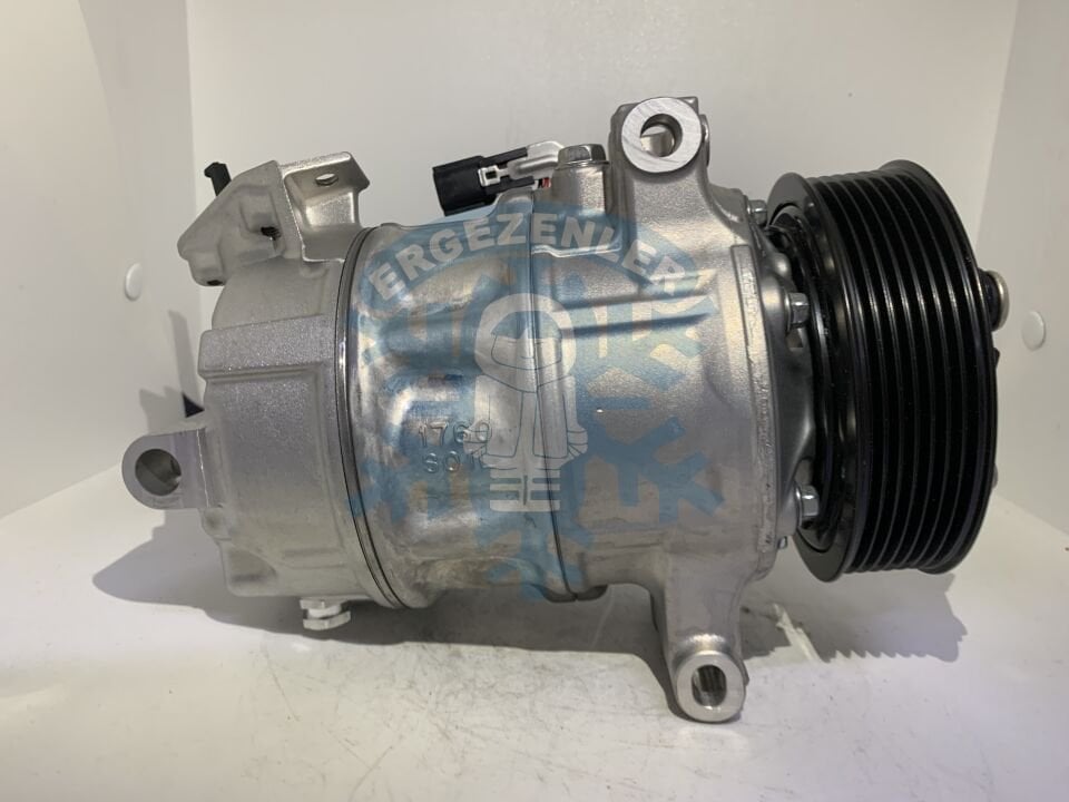 MEGANE 4 BENZİNLİ SANDEN 926004941R