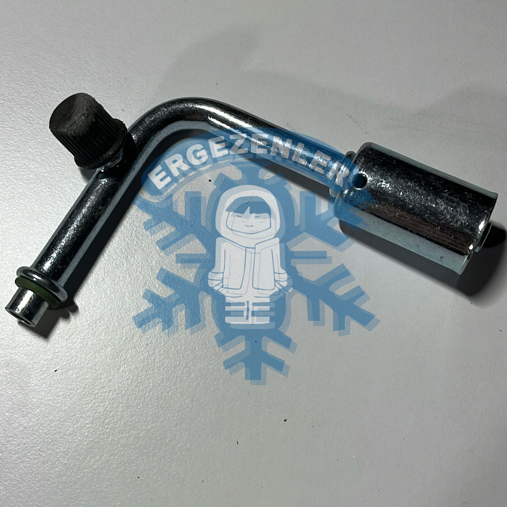 8mm KAPSÜLLÜ MÜŞÜR PORTLU DEMİR APARAT
