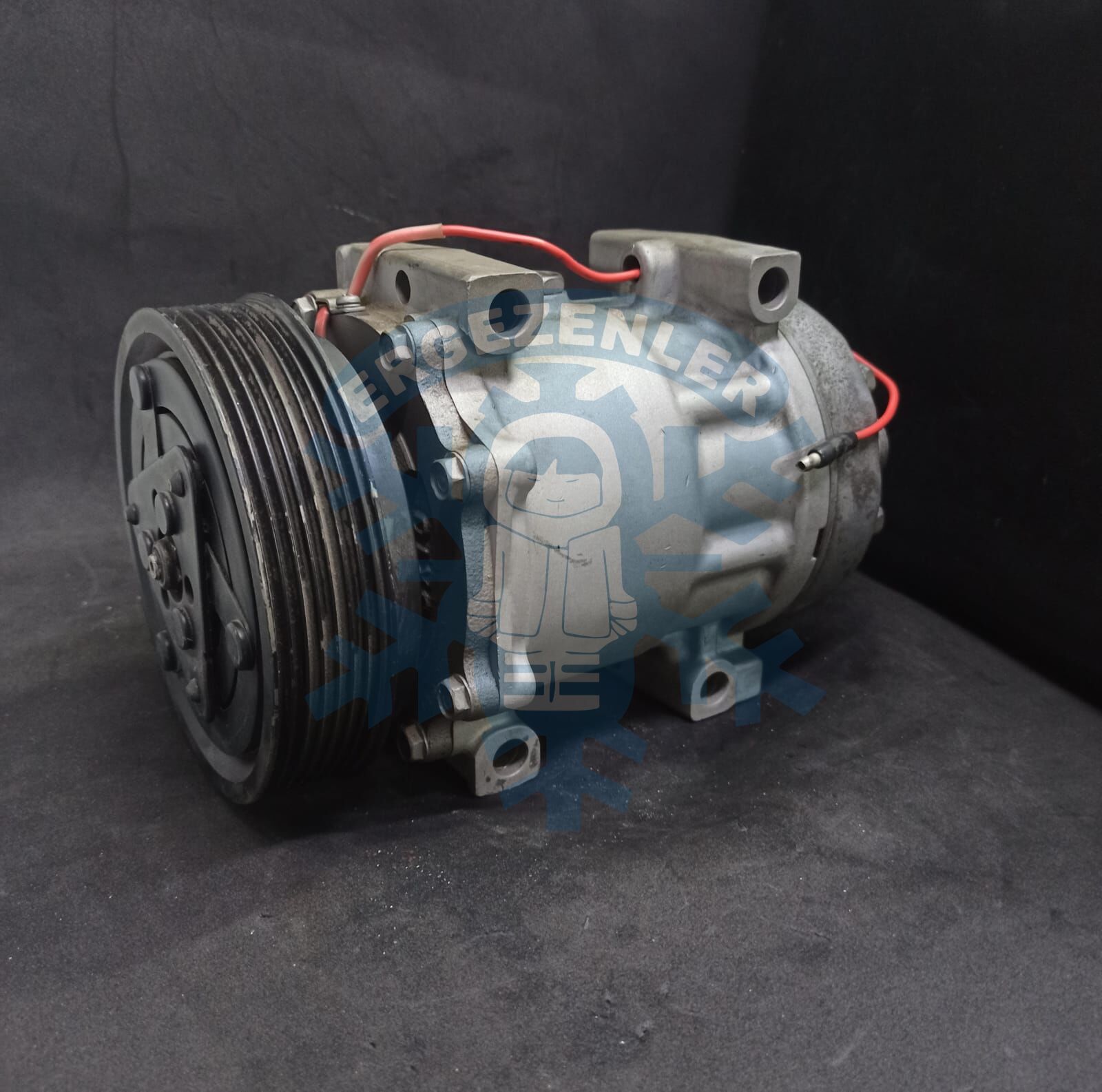 Kompresör 'REVİZYONLU' UNİVERSAL SAPLAMALI 7PK 12V