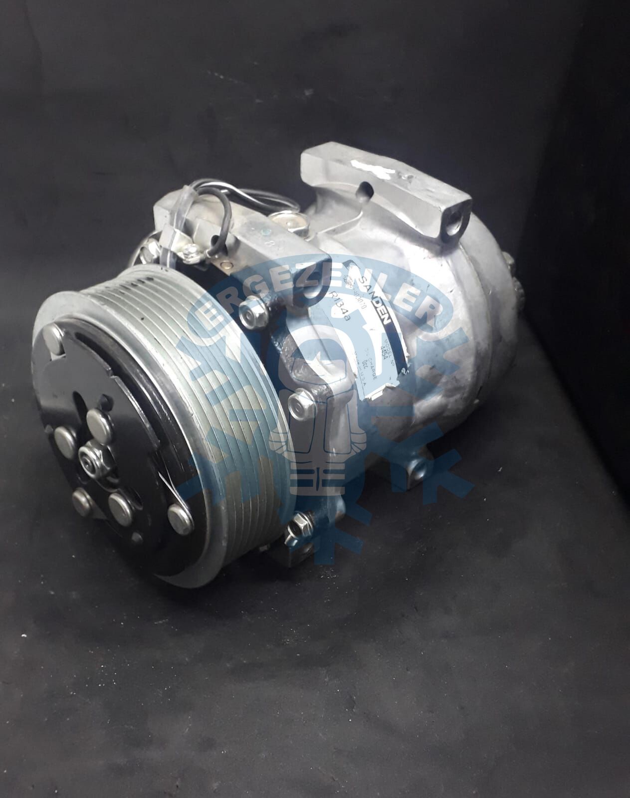 Kompresör 'REVİZYONLU' UNİVERSAL SD7H13 SAPLAMALI 32'LİK ÇIKIŞ