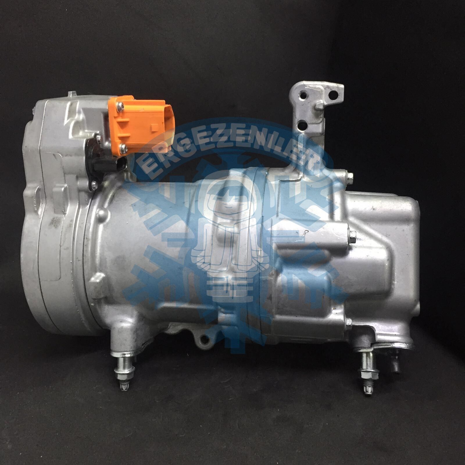 Kompresör Tesla Model Y (2020-2022)