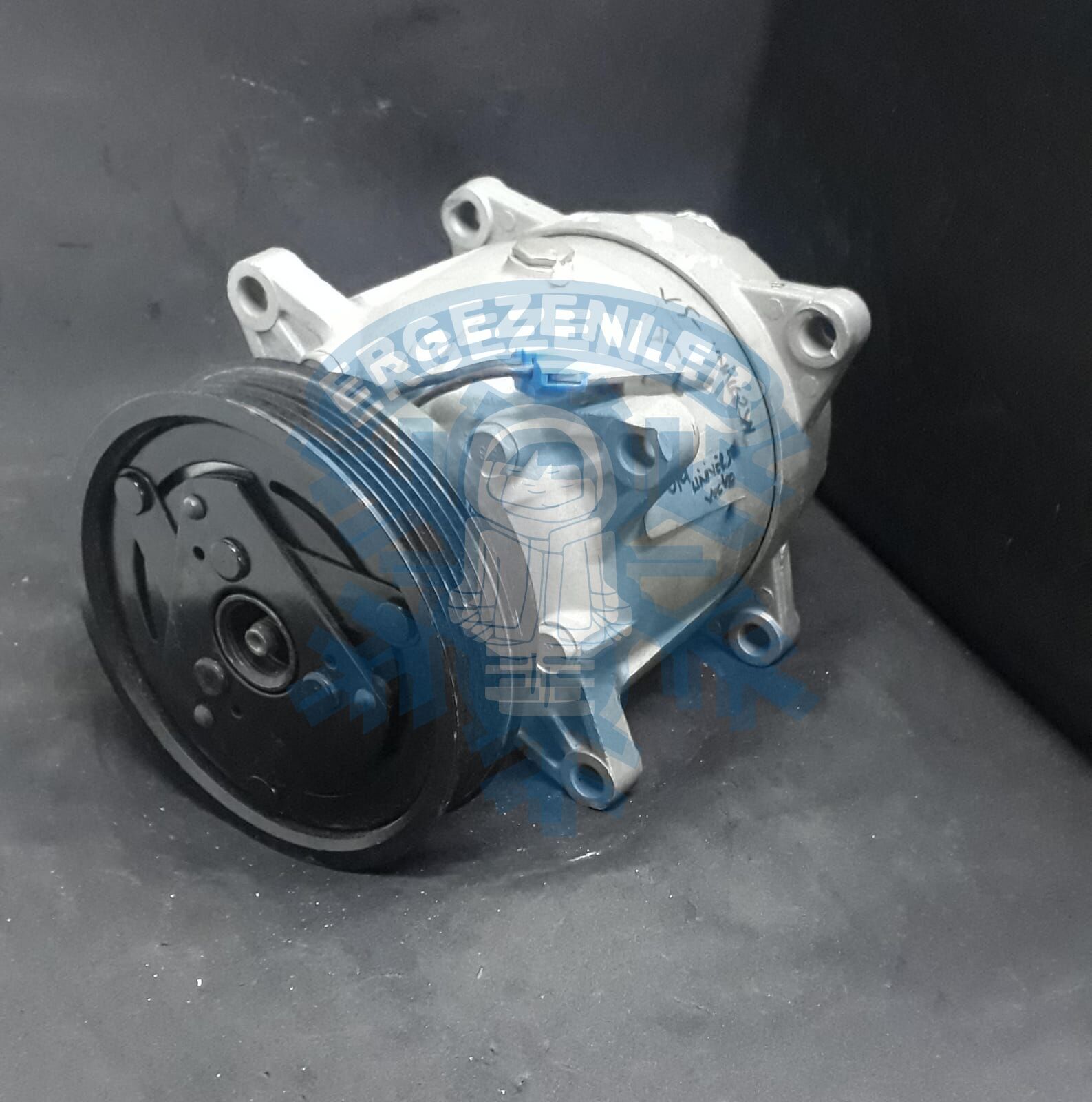 Kompresör 'REVİZYONLU' İŞ MAKİNESİ V5 GÖVDE 32'LİK ARKADAN ÇIKIŞ KULAKLI