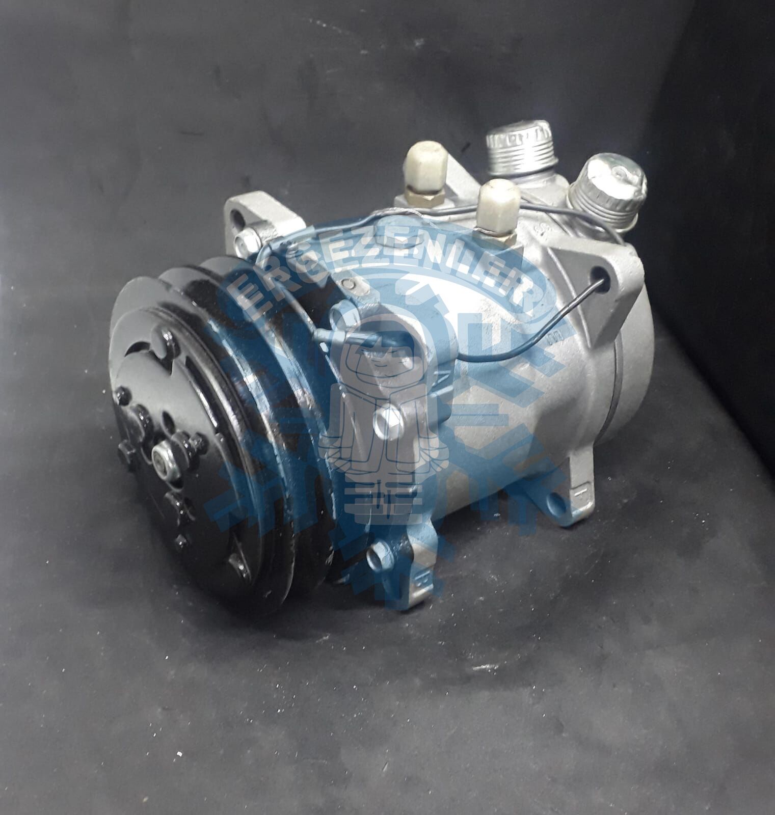 Kompresör 'REVİZYONLU' UNİVERSAL KULAKLI B507 KULAKLI ÜSTTEN ÇIKIŞ