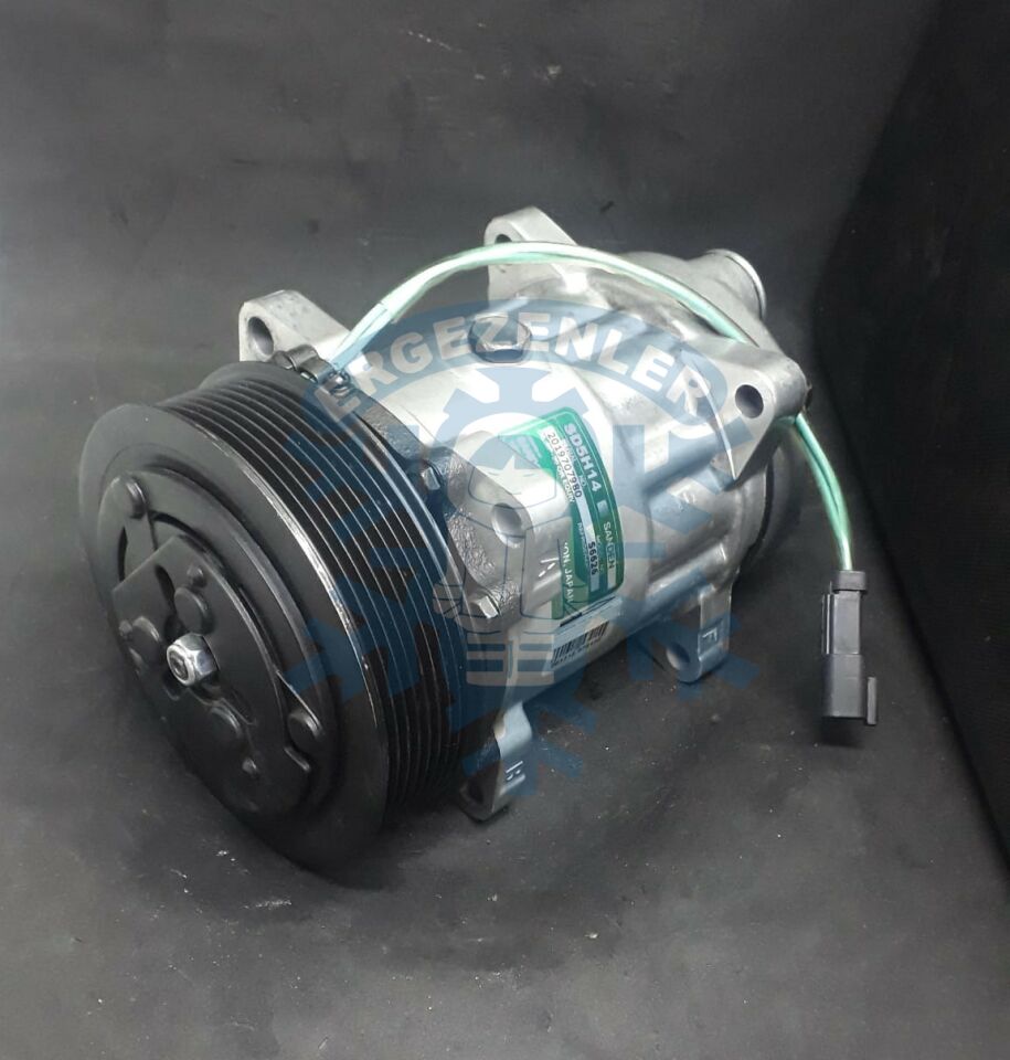 Kompresör İŞ MAKİNESİ SD7H14 KULAKLI 8PK