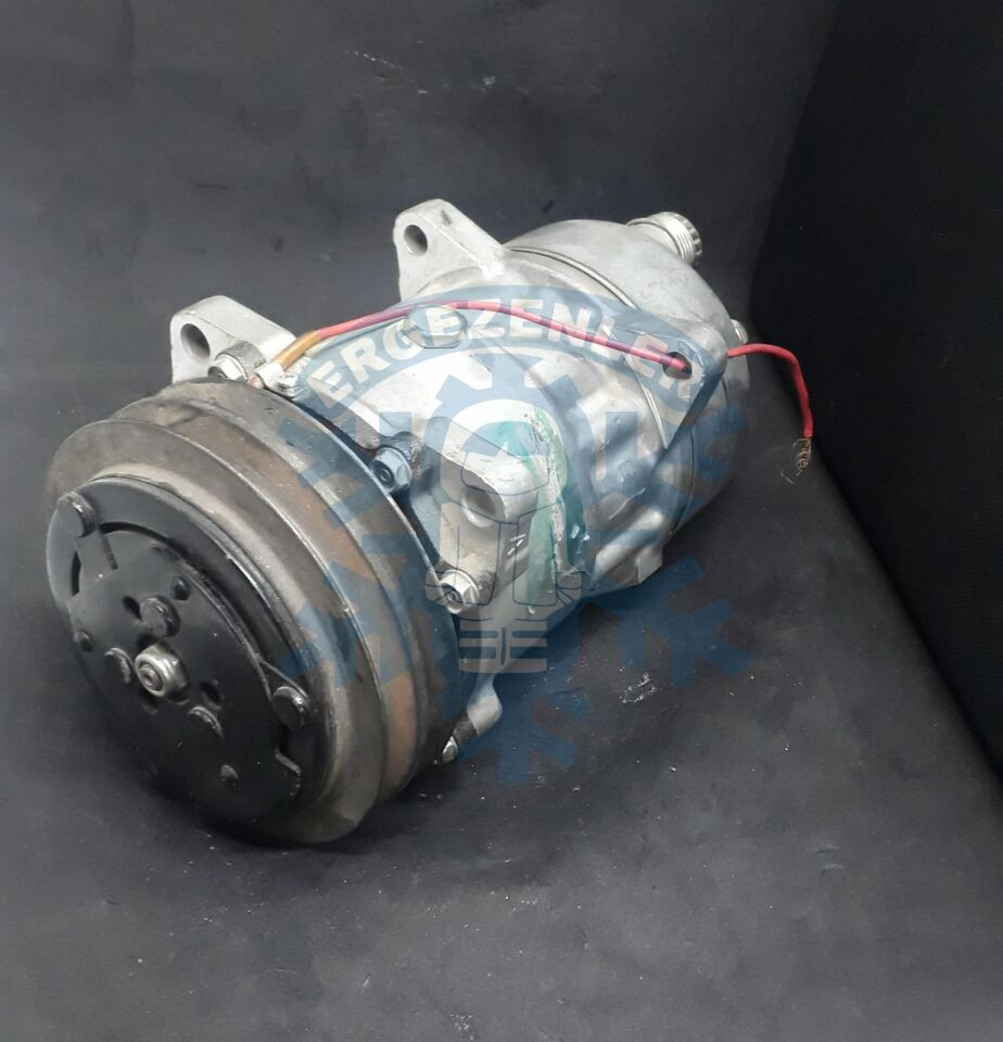 Kompresör 'REVİZYONLU' UNİVERSAL SD7H15 12V KULAKLI