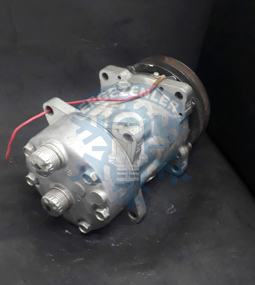 Kompresör 'REVİZYONLU' UNİVERSAL SD7H15 12V KULAKLI