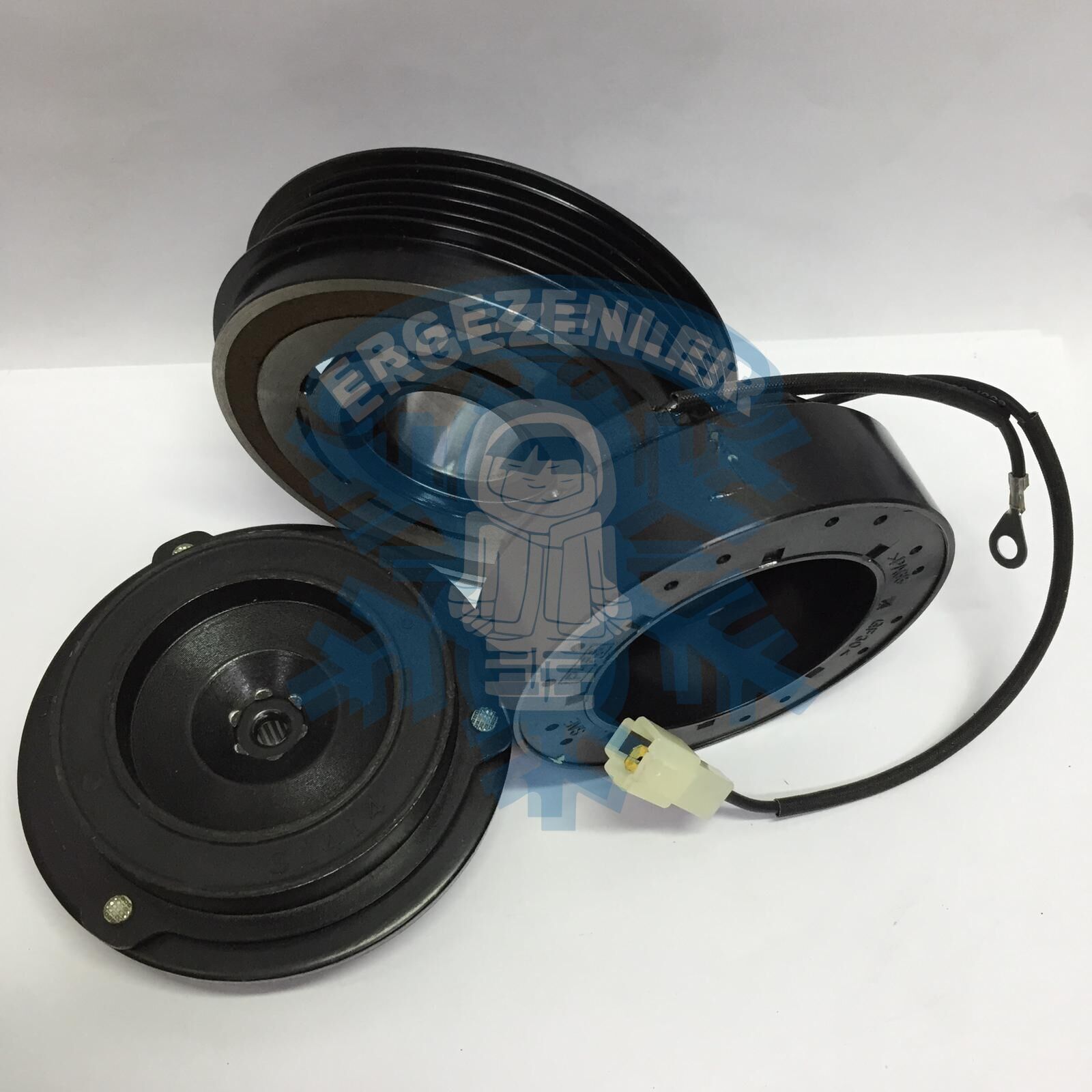 BMW E39 5.20 4PK KASNAK SET