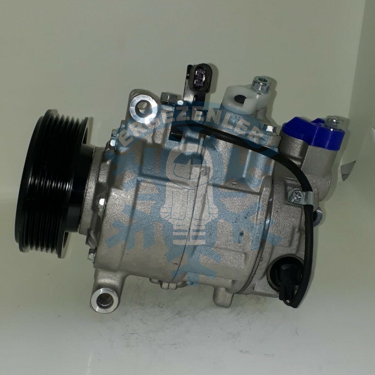 Kompresör AUDİ A4-A6 ''06>08 KÜÇÜK TİP