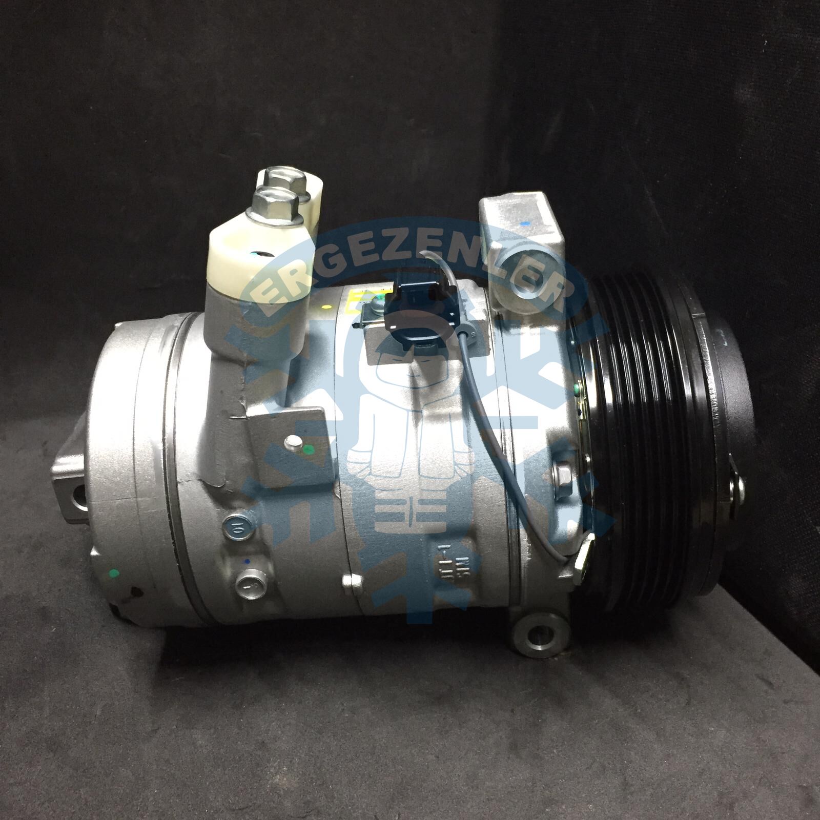 Kompresör VALEO815481 Nissan Navara 2,3 Dci 15>, MERCEDES BENZ X CLASS 250 d 17-20, Renault Alaskan 2,3 Dci