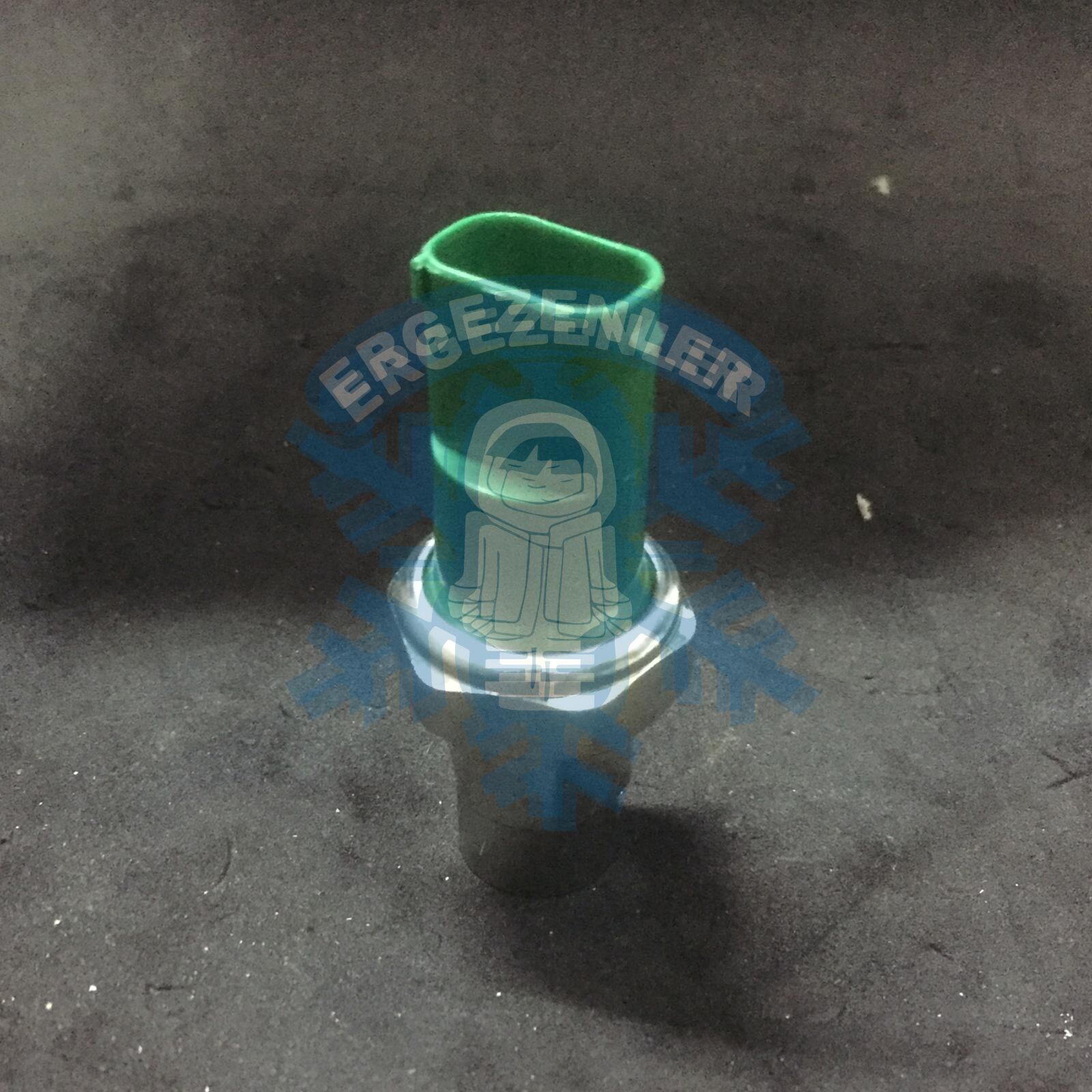 BMW E36 MÜŞÜR - OEM: 64538391639