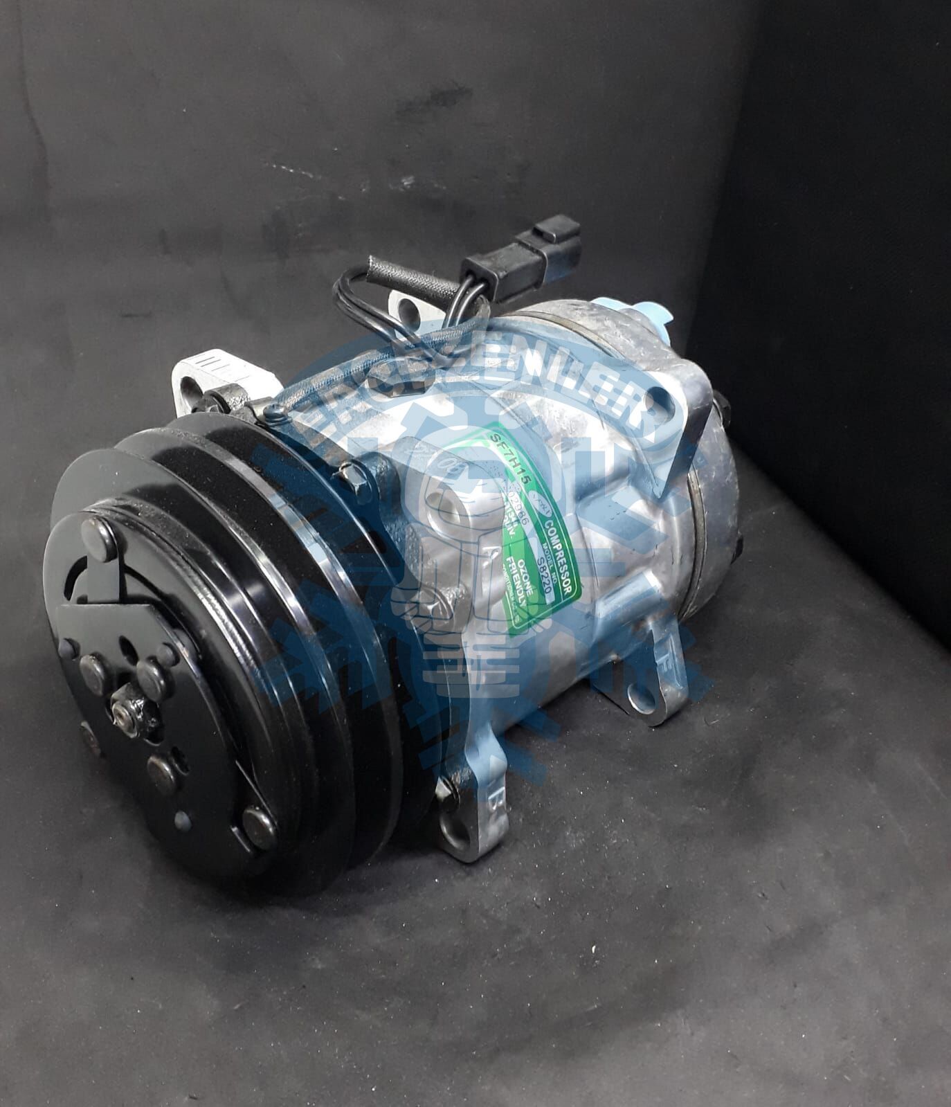 Kompresör SD7H13 Kulaklı Arkadan Çıkış 12v V Kasnak