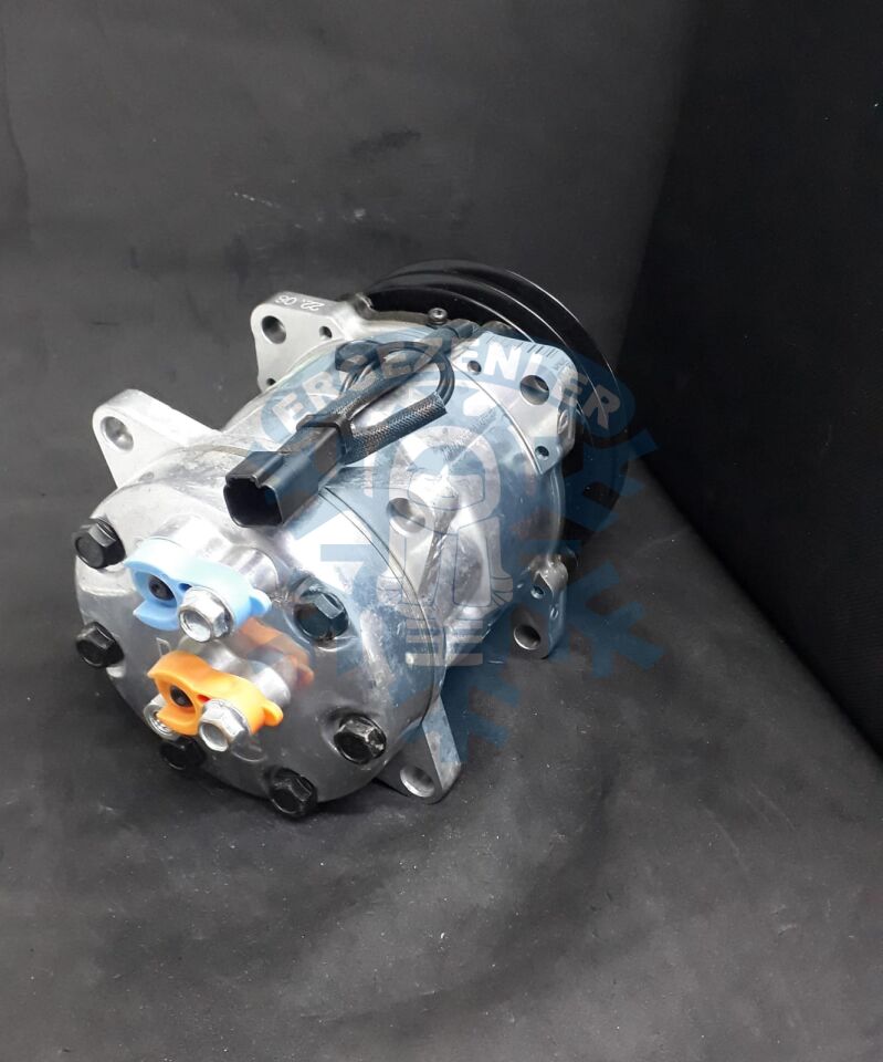 Kompresör SD7H13 Kulaklı Arkadan Çıkış 12v V Kasnak