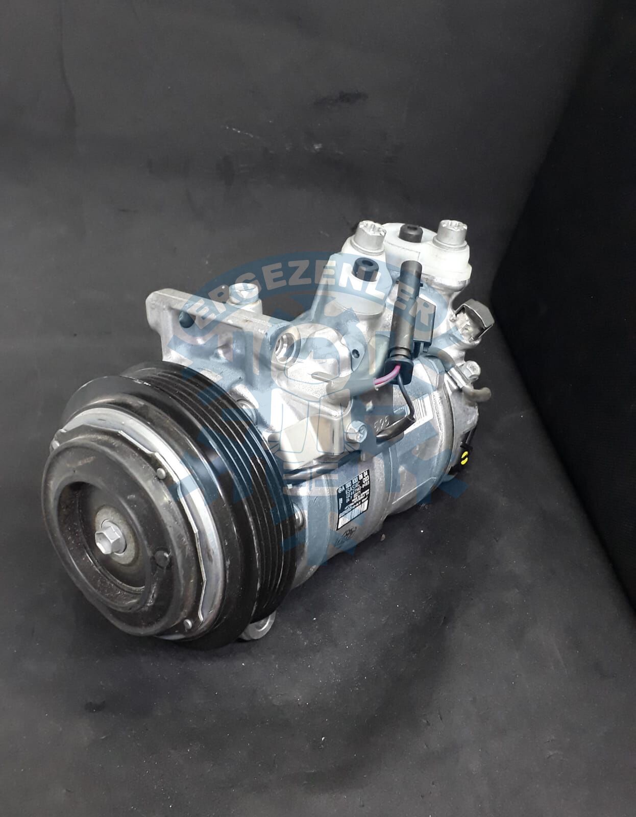 Kompresör Mercedes W205 W206 C Serisi 2014 - 2023 a0008300604 5PK