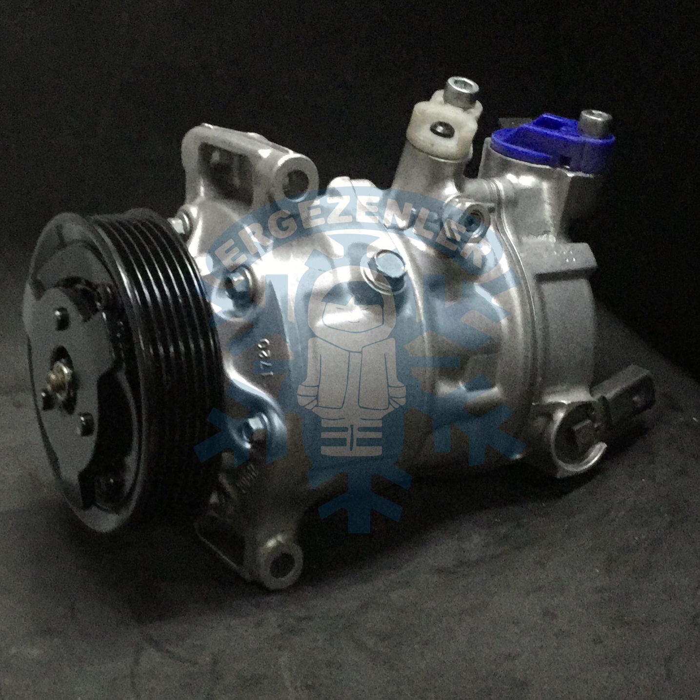 Kompresör 'REVİZYONLU'  VOLKSWAGEN GOLF İNCE GÖVDE SANDEN