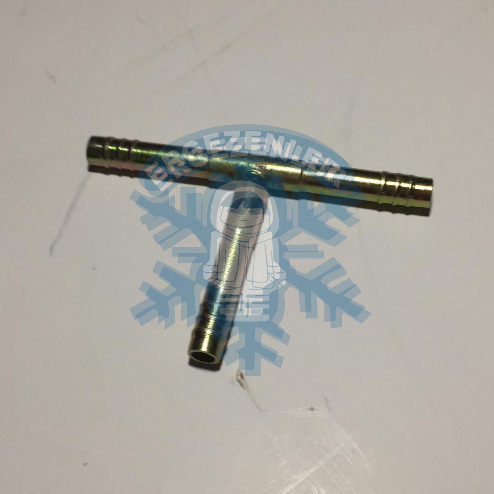 8mm UNIVERSAL T DEMİR REKOR