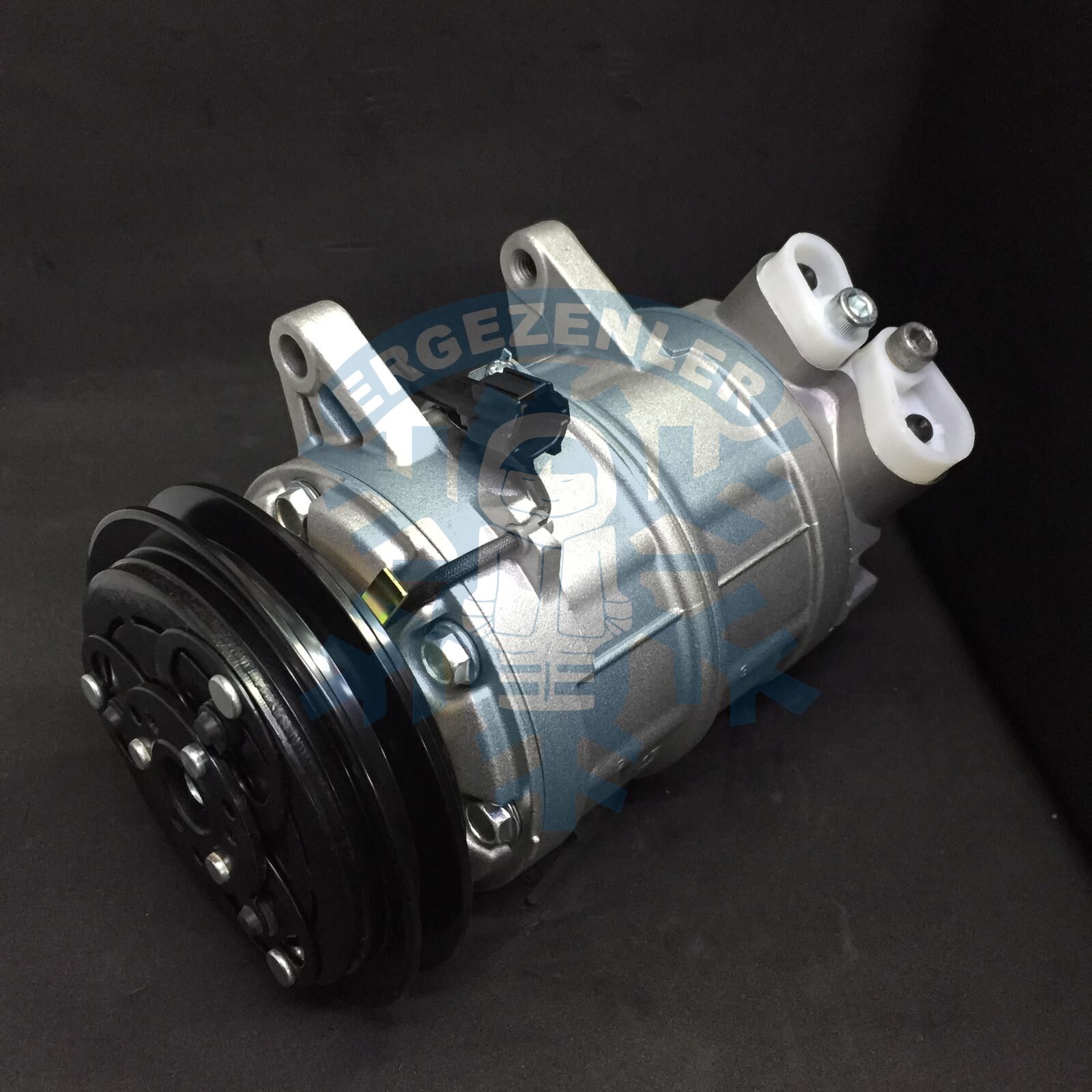 Kompresör Nissan Terrano 2 TD25, NAVARA  ''KULAKLI