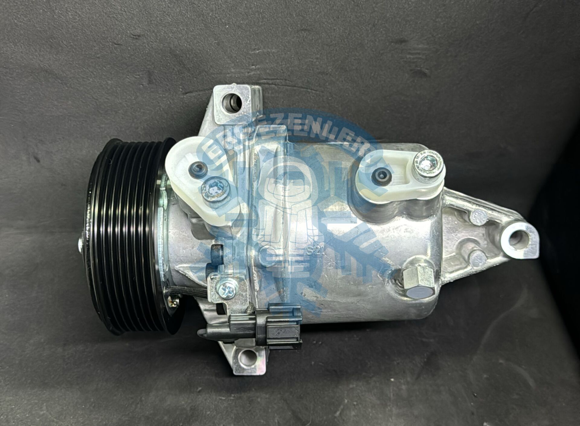 Kompresör Nissan Juke 10- *