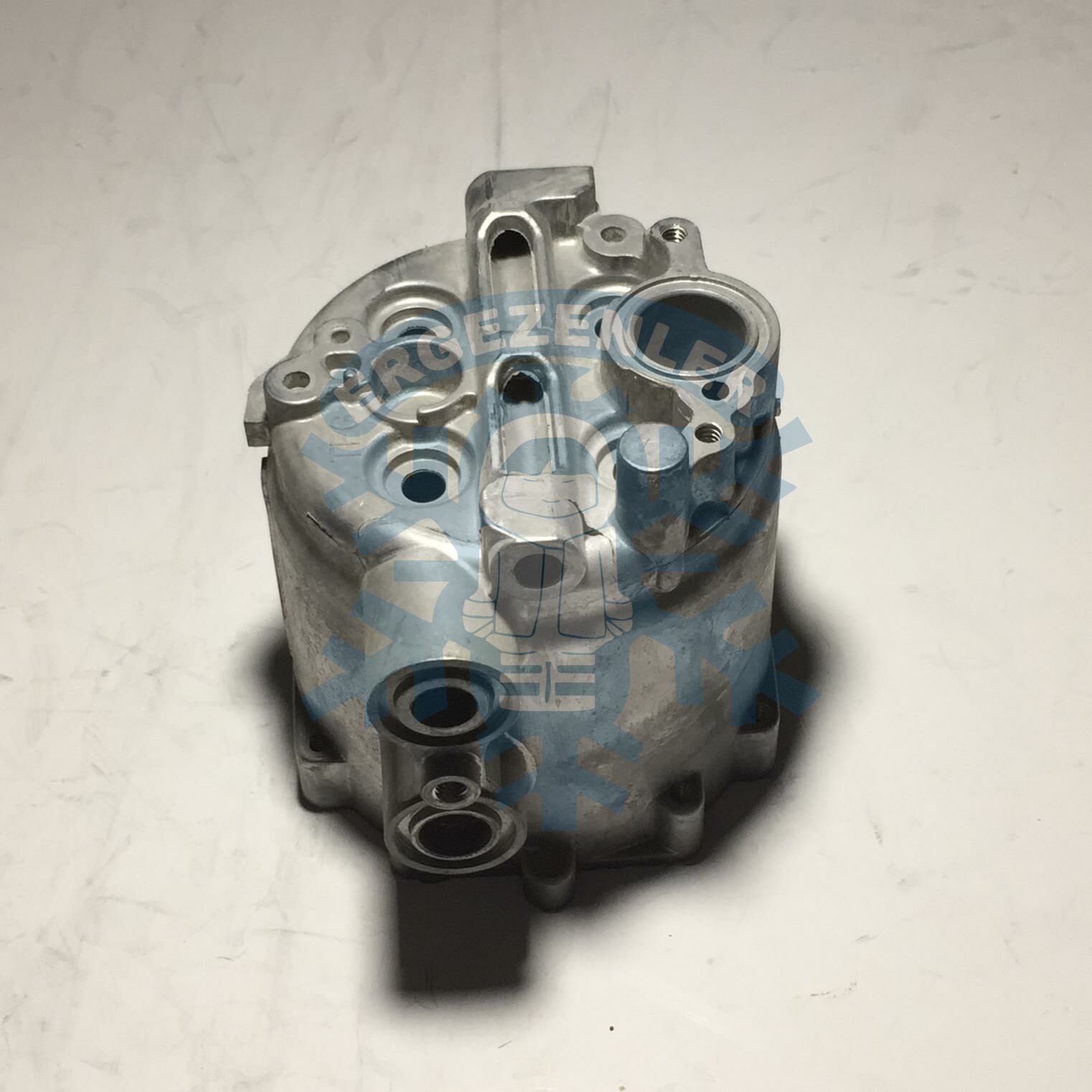 FORD CONNECT KOMPRESÖR GÖVDESİ